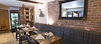 The George Hotel