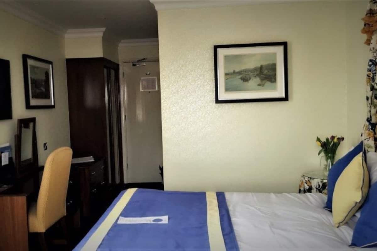 Executive Double Room | In-room safe, individually decorated, individually furnished