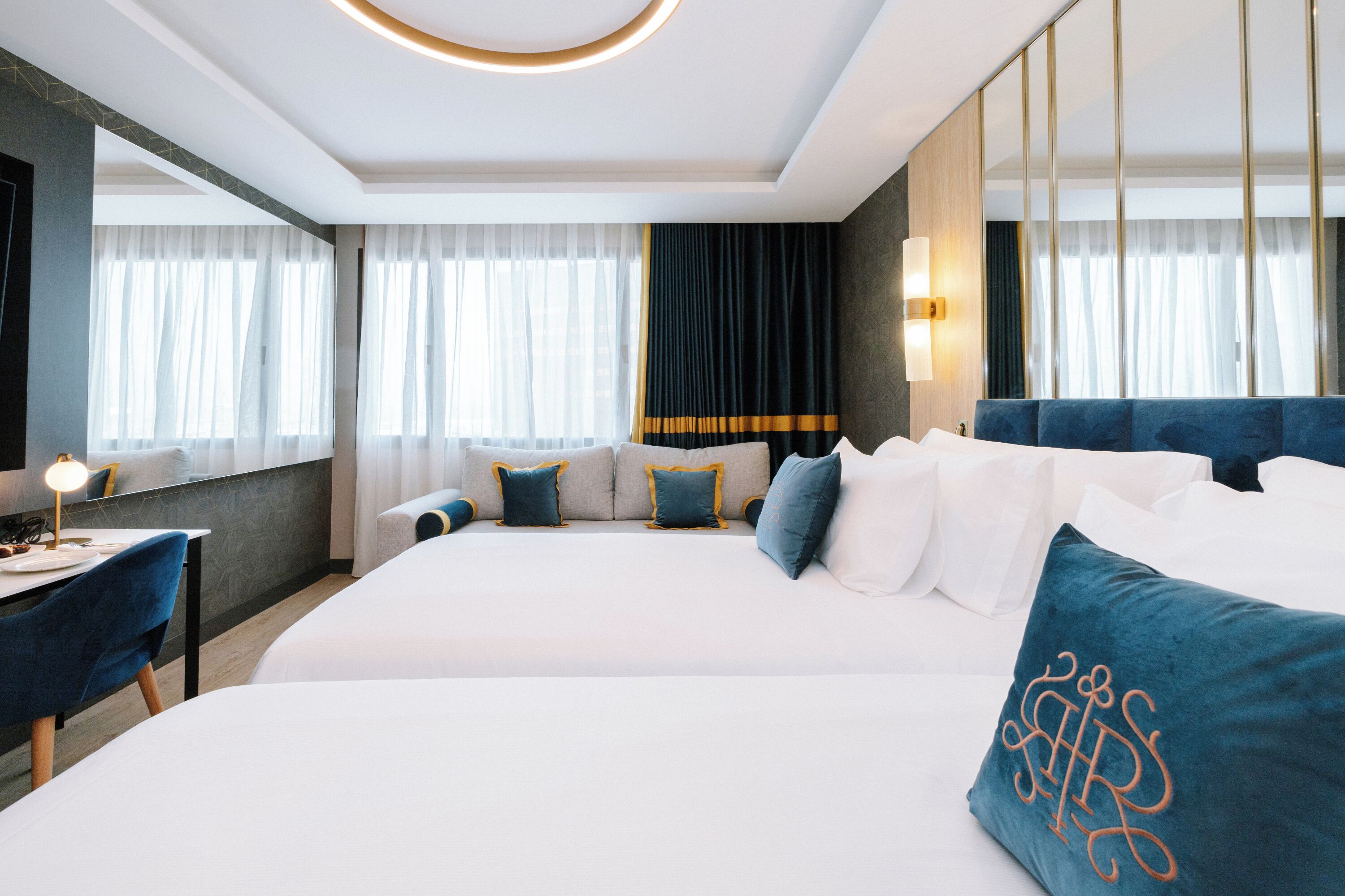 Habitación Premium, vista al mar | Ropa de cama de alta calidad y minibar 