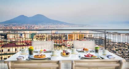 Renaissance Naples Hotel Mediterraneo