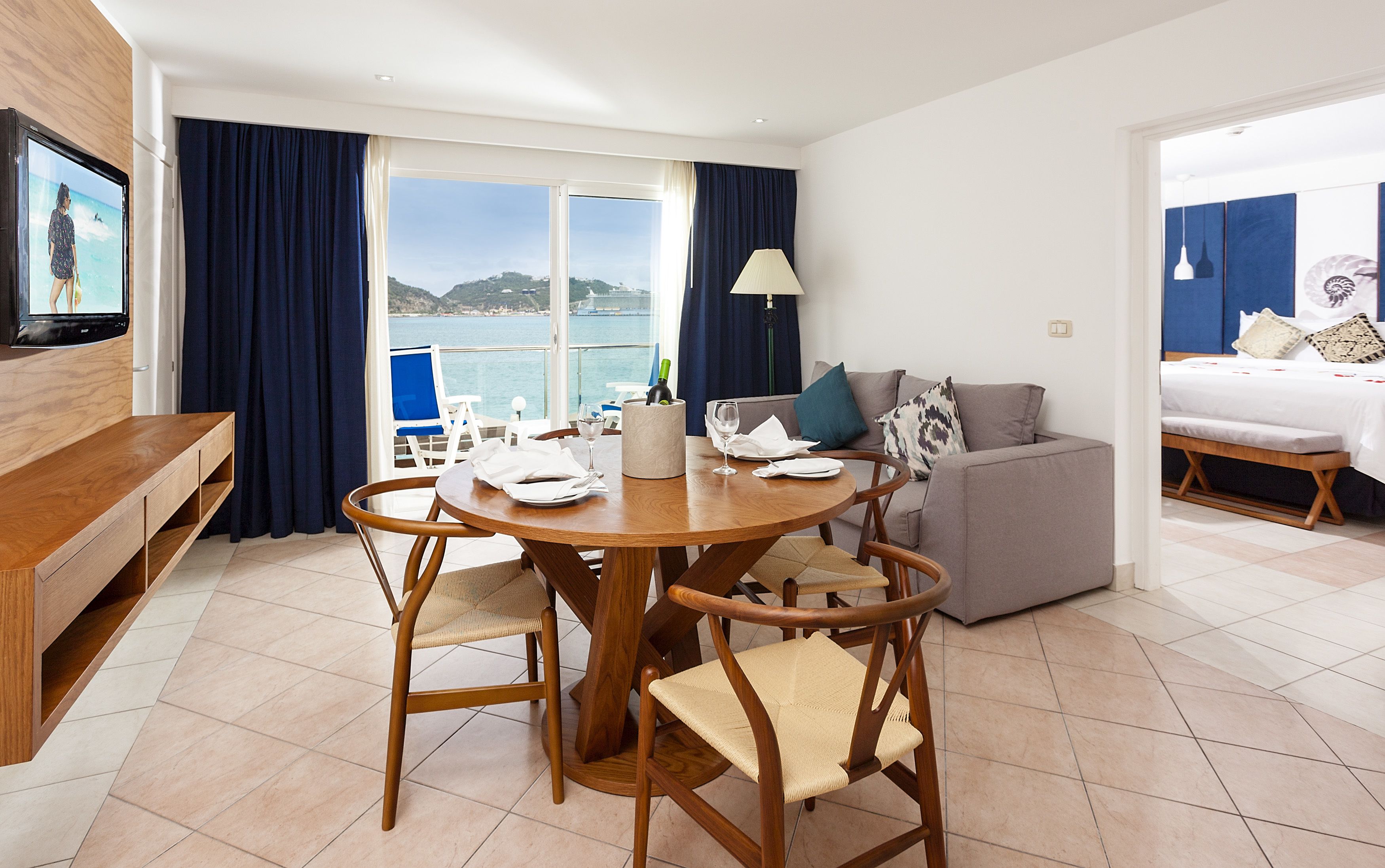 Suite, 1 Schlafzimmer | Wohnbereich | Flachbildfernseher, iPod-Dockingstation