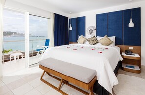 Suite, 1 Bedroom | Egyptian cotton sheets, premium bedding, down comforters, pillowtop beds
