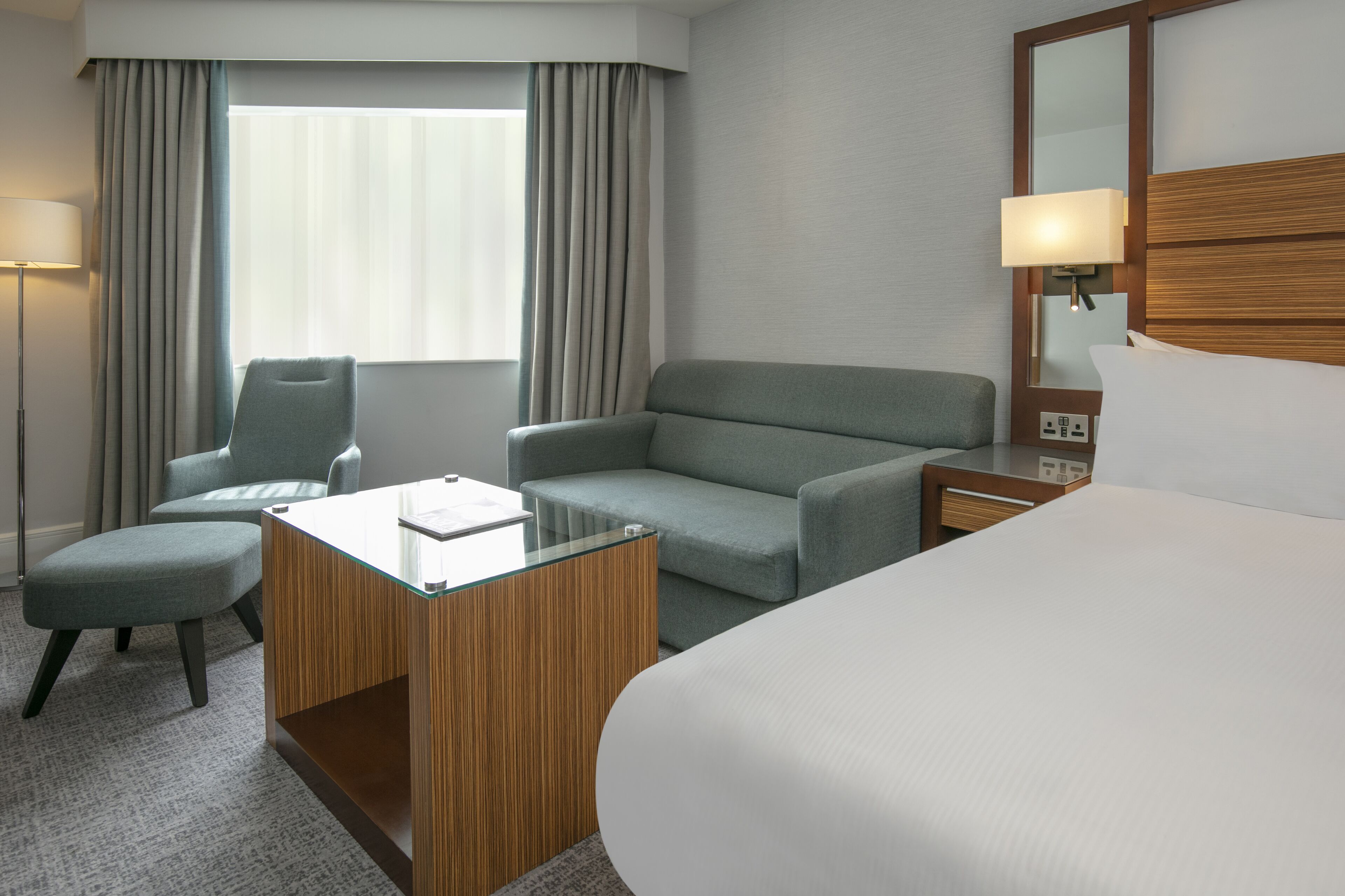 1 bedroom, in-room safe, desk, blackout curtains