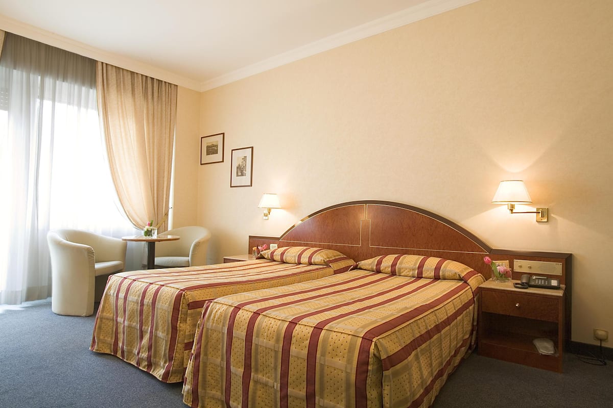 Down comforters, minibar, in-room safe, desk