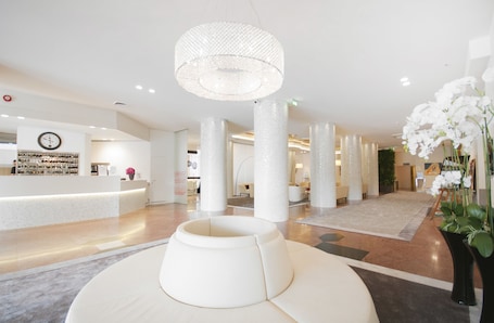 Lobby sitting area. Hotel Excelsior San Marco