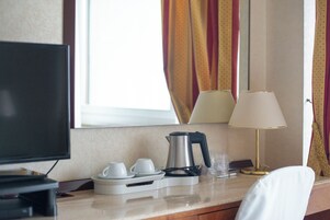 Down comforters, minibar, in-room safe, desk