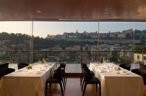 Lunch and dinner served - Hotel Excelsior San Marco (Bergamo)