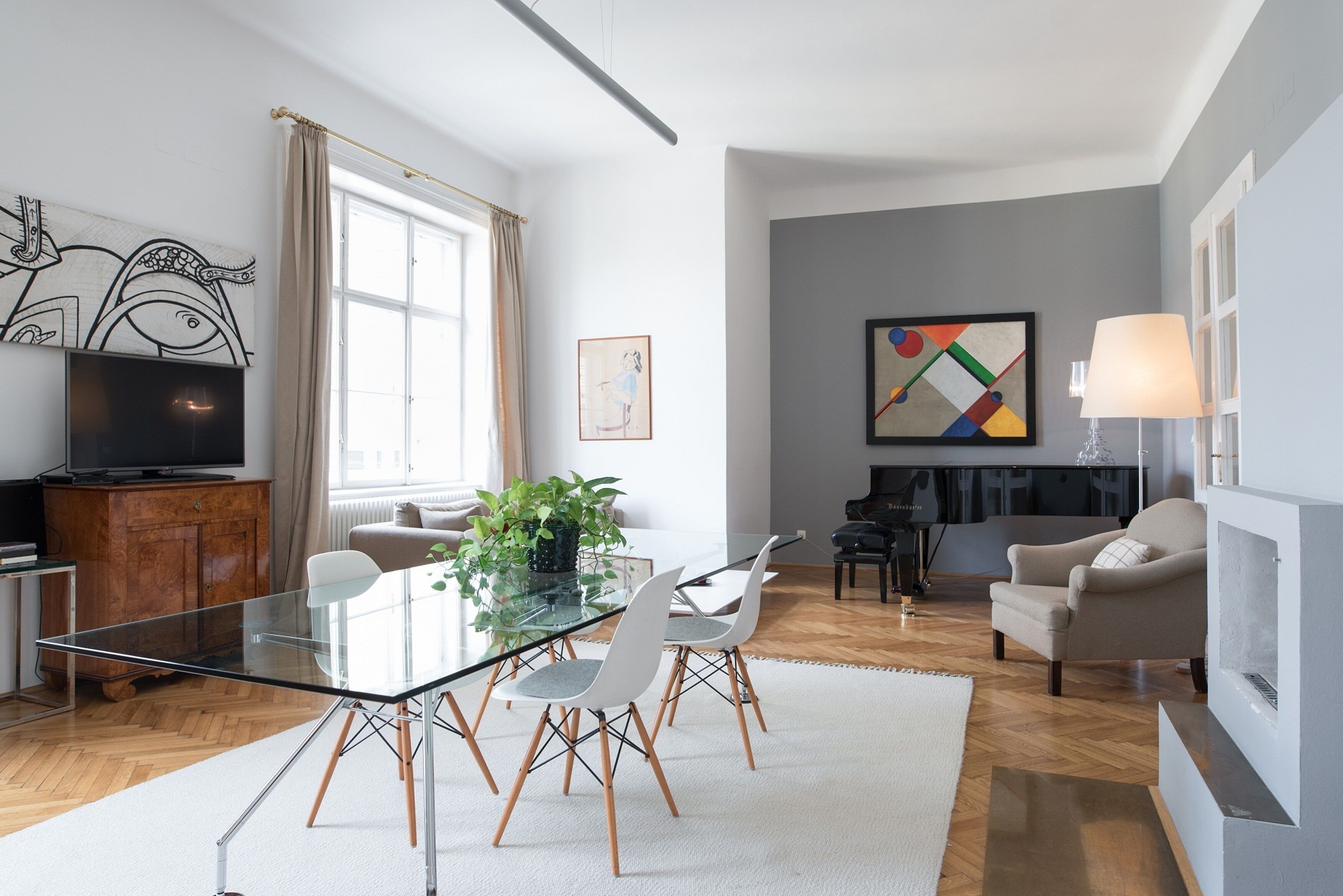 suite xl | premium bedding, minibar, in-room safe, individually decorated