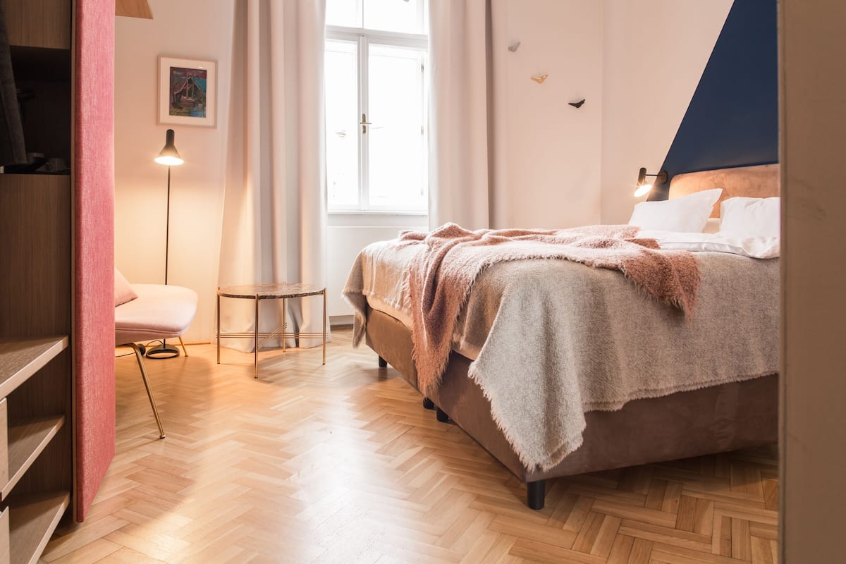 Double Room Regular | Premium bedding, minibar, in-room safe, individually decorated
