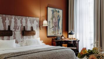 Ropa de cama de alta calidad y minibar