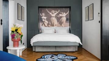 Grete Wiesenthal Suite XXL | Hochwertige Bettwaren, Minibar, Zimmersafe, individuell dekoriert