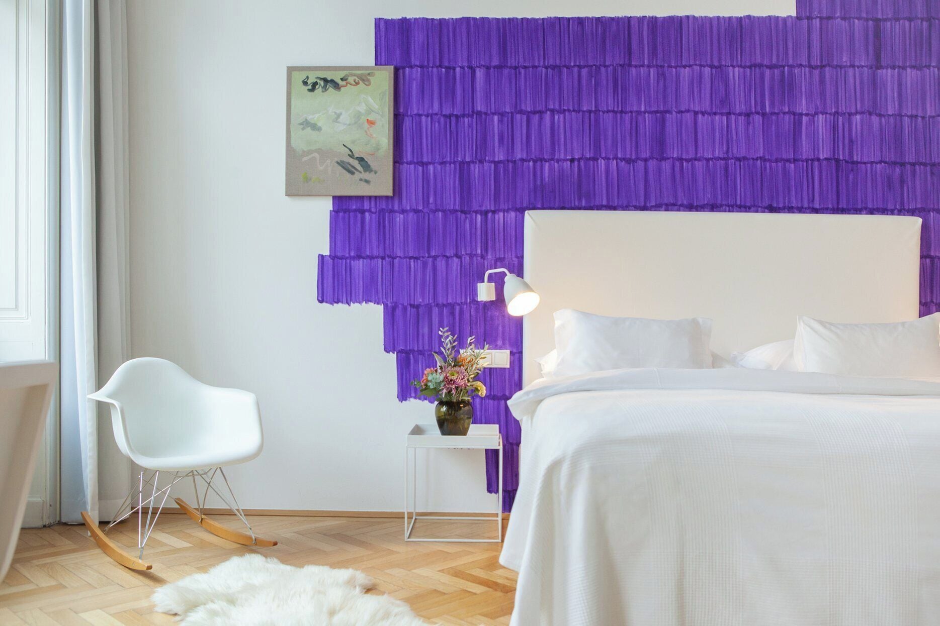 Suite Large | Hochwertige Bettwaren, Minibar, Zimmersafe, individuell dekoriert