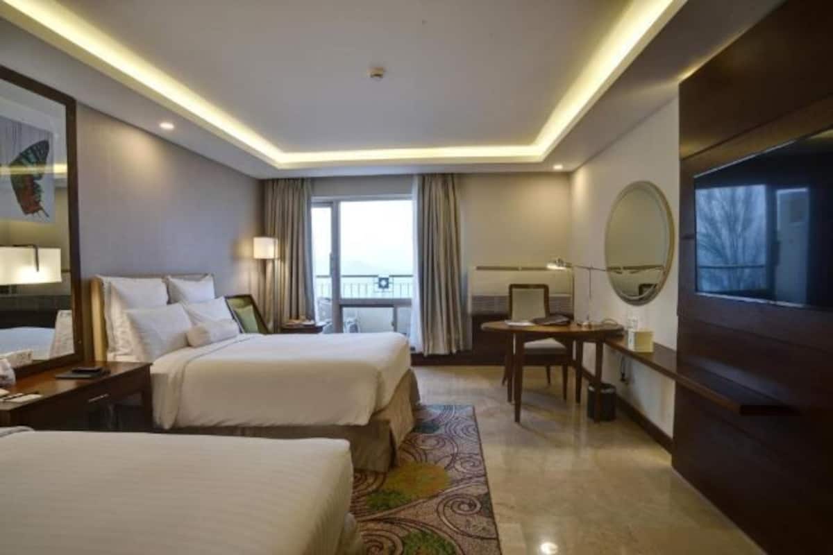 1 bedroom, minibar, in-room safe, desk