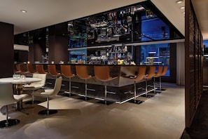 2 bars/lounges, rooftop bar