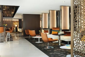 2 bars/lounges, rooftop bar