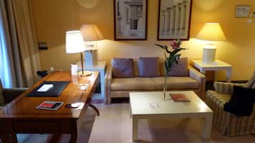 1 slaapkamer, luxe beddengoed, een minibar, een kluis op de kamer