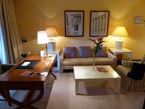 1 chambre, literie de qualité, minibar, coffre-fort