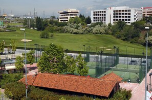 Tennis court