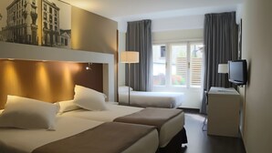 Room - Gran Hotel España (Oviedo)