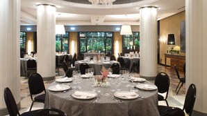 Food court - Gran Hotel España (Oviedo)