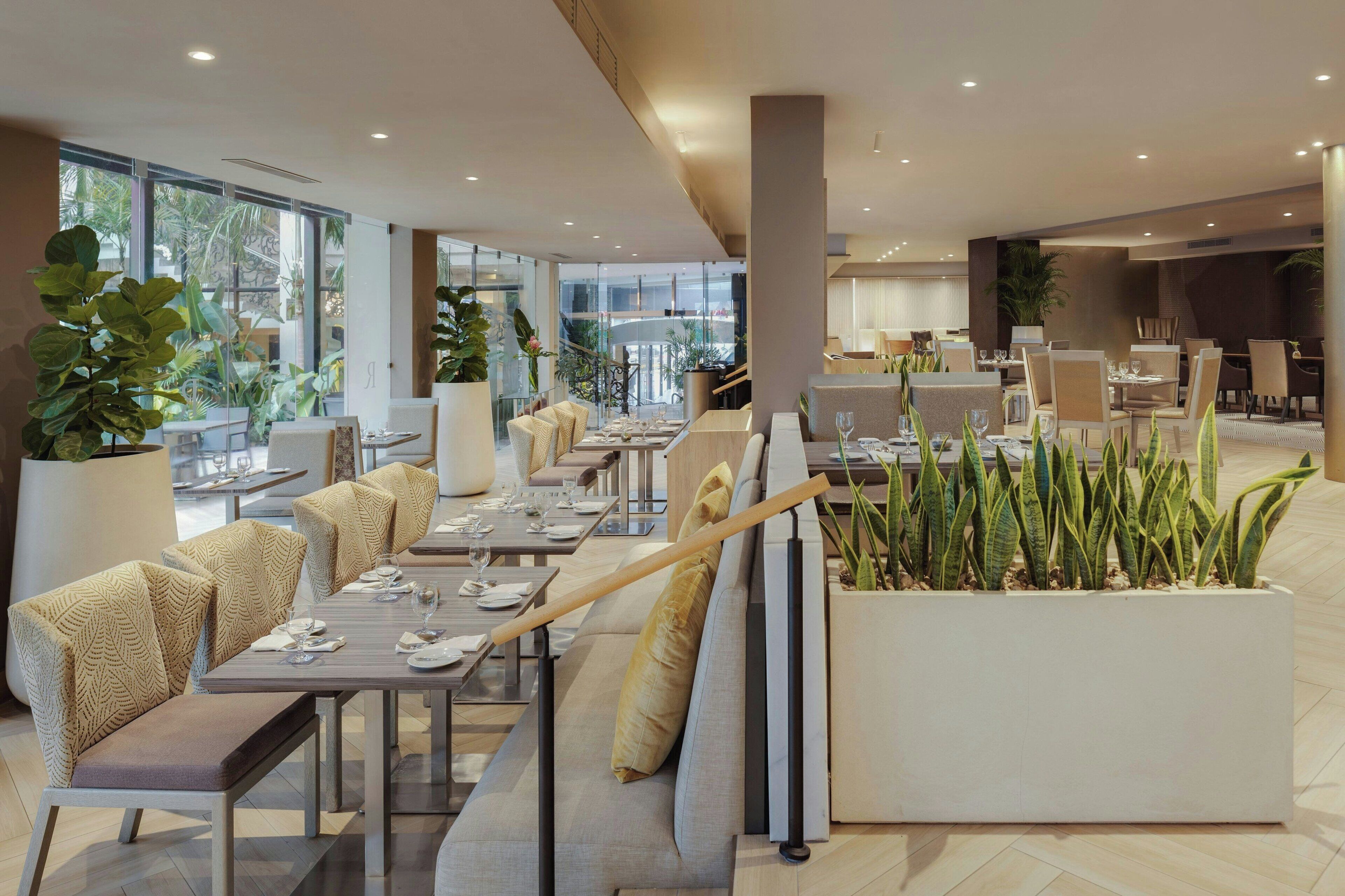 Photo - Renaissance Panama City Hotel