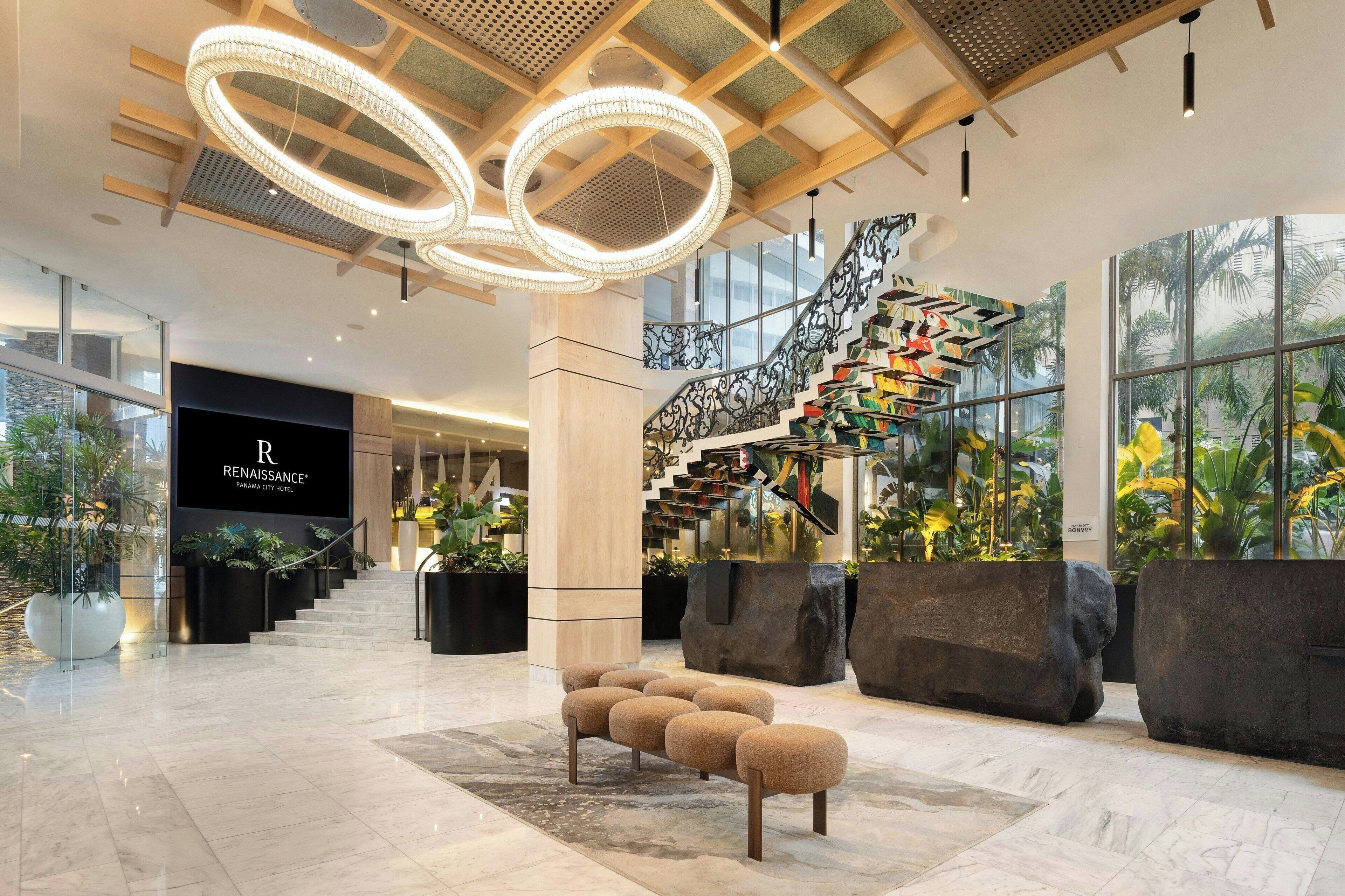 ロビー ラウンジ