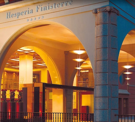 Entrada de la propiedad. Hotel NH Collection A Coruña Finisterre