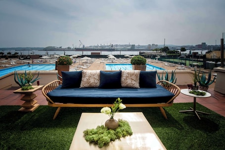 Terraza o patio. Hotel NH Collection A Coruña Finisterre