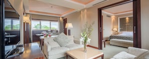 Minibar, in-room safe, desk, blackout curtains