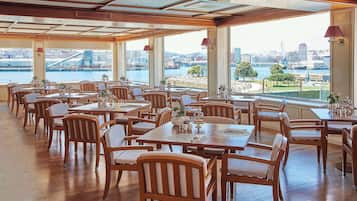 International cuisine, ocean views