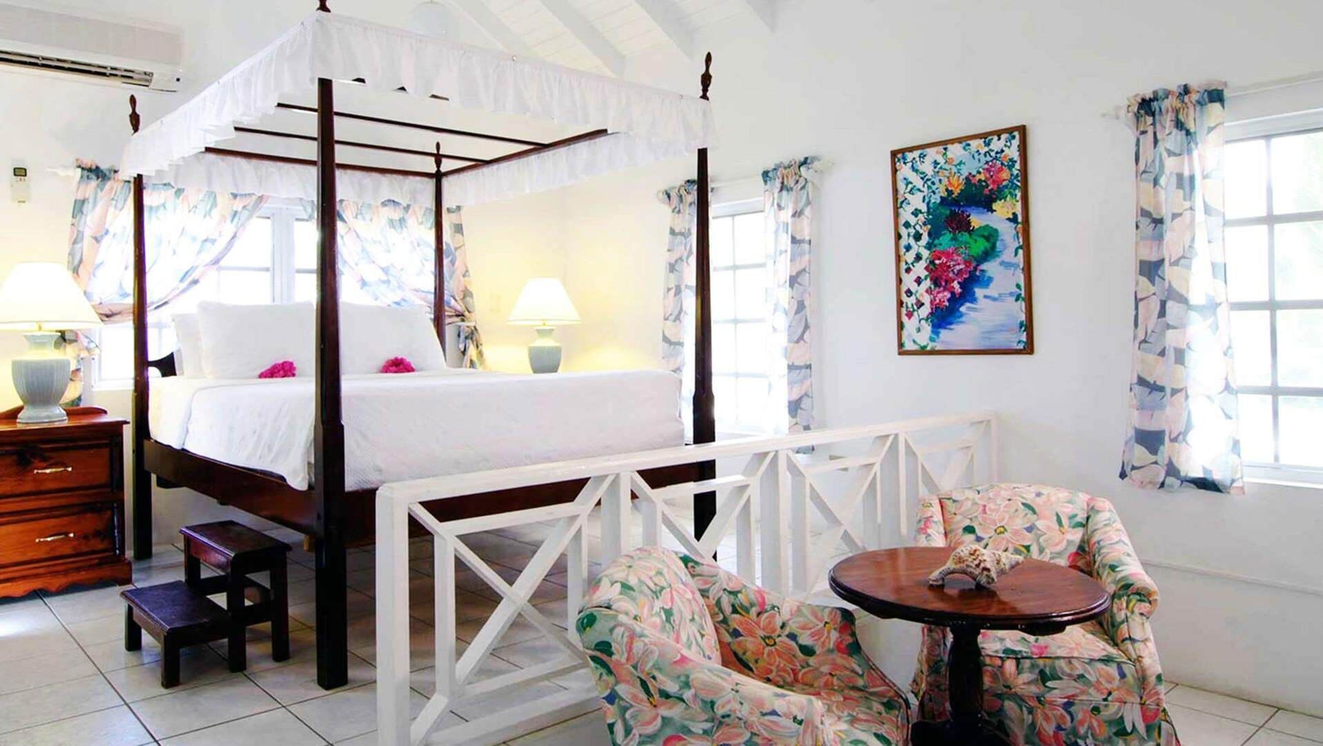 Ropa de cama de alta calidad y camas con pillow-top 