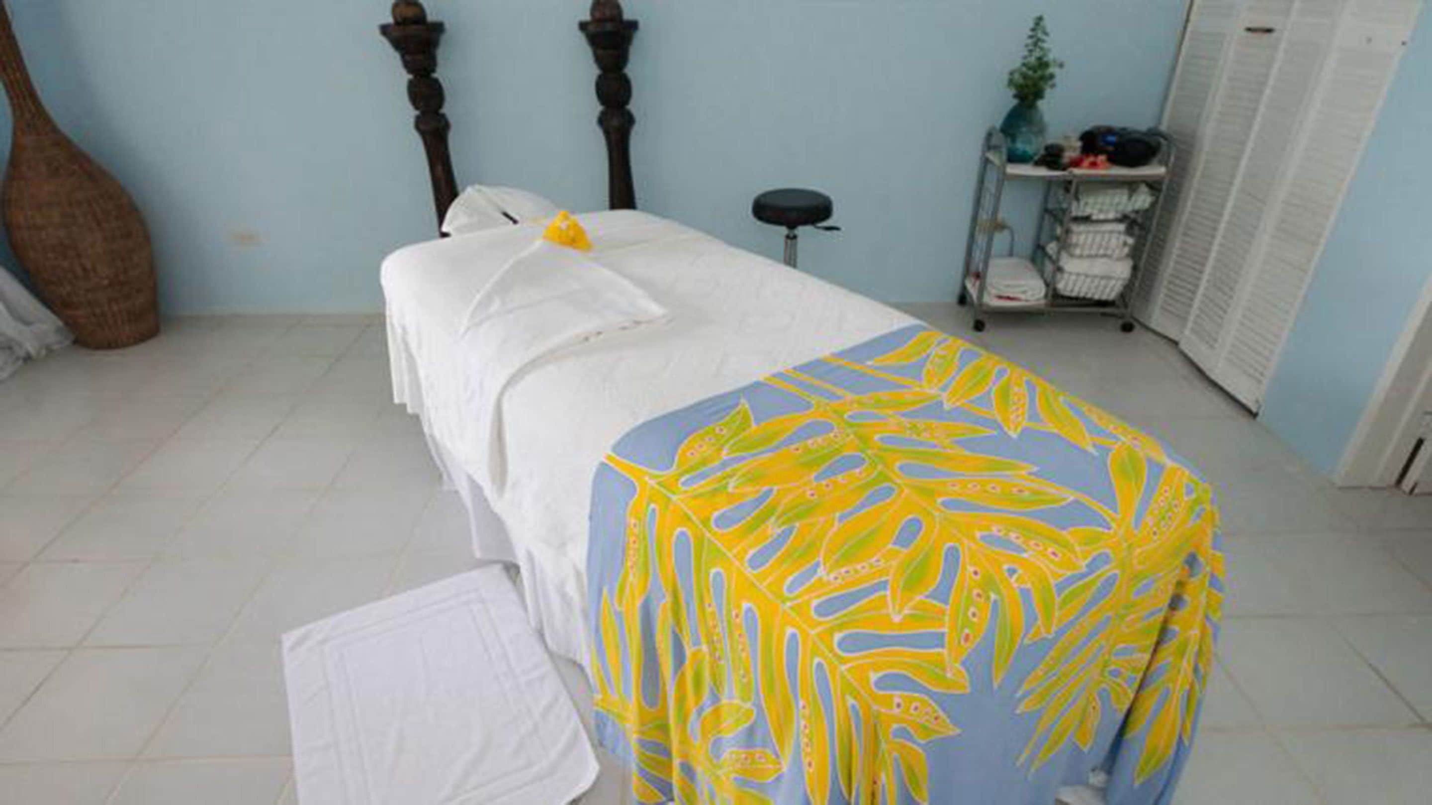 couples treatment room(s), body treatments, aromatherapy