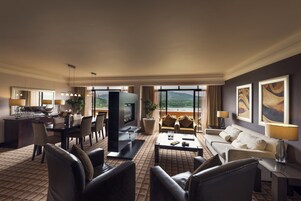 0B | Zona de estar | Una televisión de pantalla plana, películas de pago