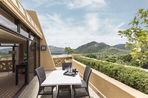 0B | Terrace/patio - Sun City Hotel and Casino (Moses Kotane)