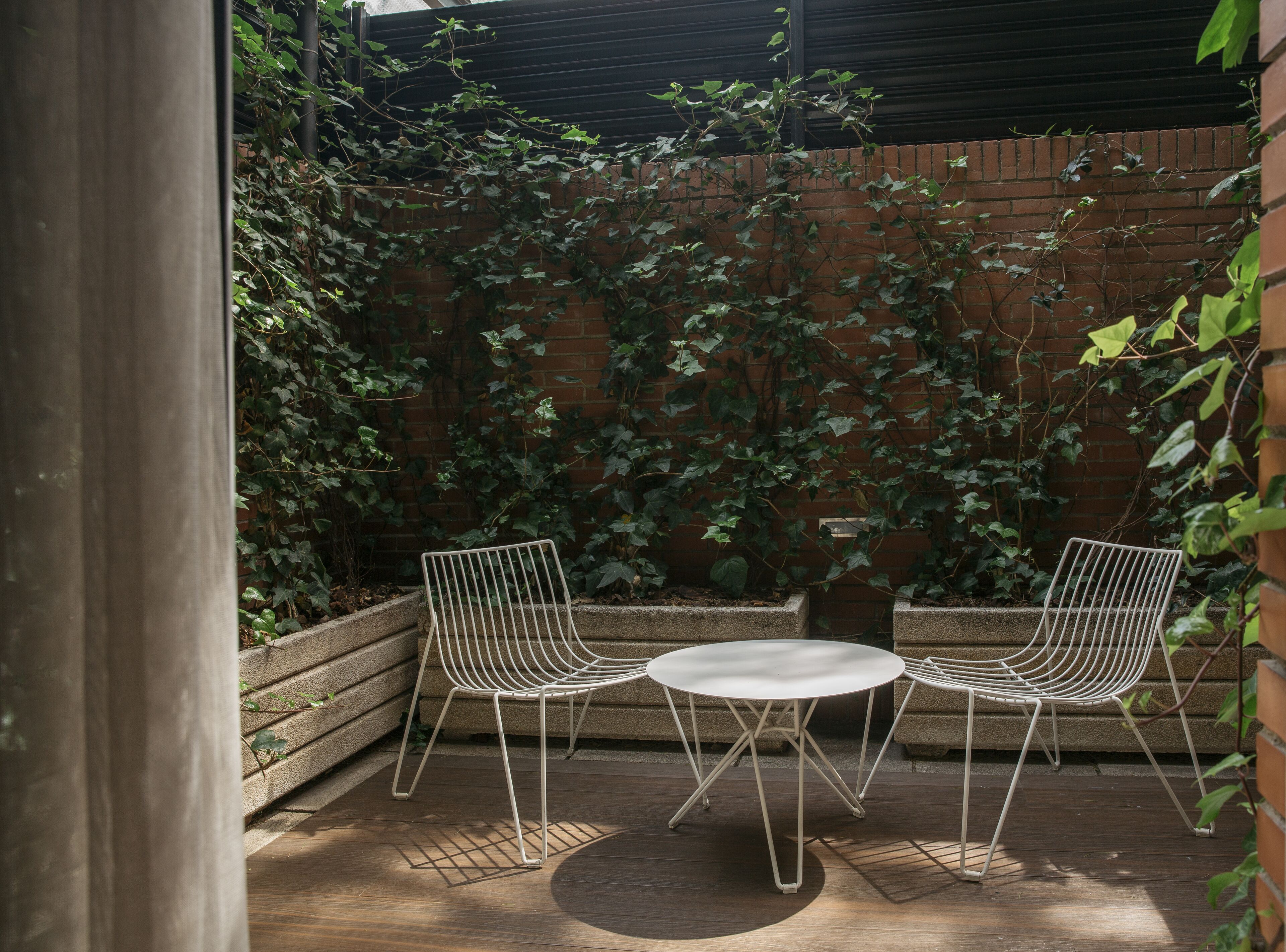 family room | 1 bedroom, minibar, in-room safe, free cots/infant beds