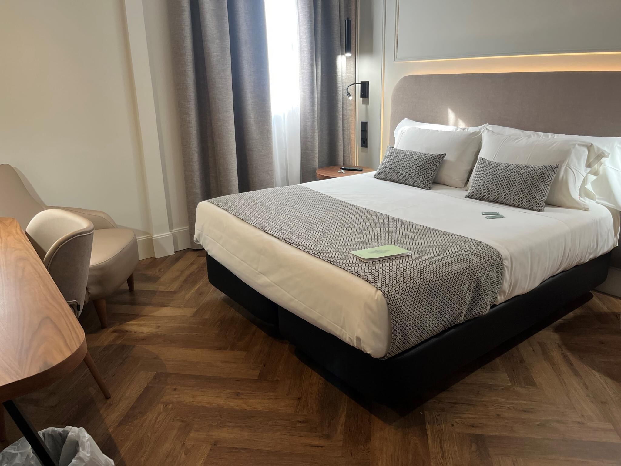 Biancheria da letto di alta qualità, minibar, una cassaforte in camera