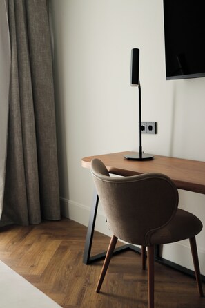 Una televisión de pantalla plana