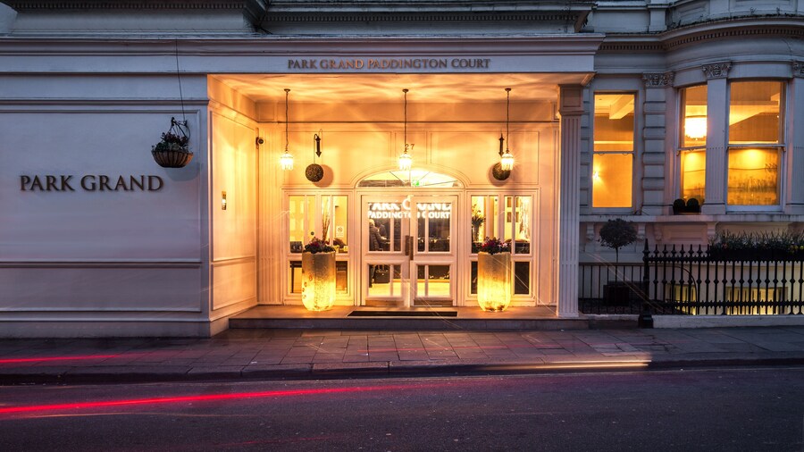 Park Grand Paddington Court