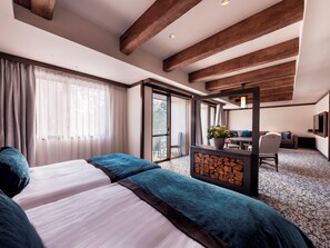 Concept Room "Arbre" (3rd floor) Entrance side, Non Smoking | 1 bedroom, down comforters, in-room safe, individually decorated