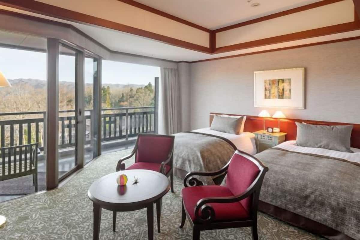 Down comforters, in-room safe, individually decorated