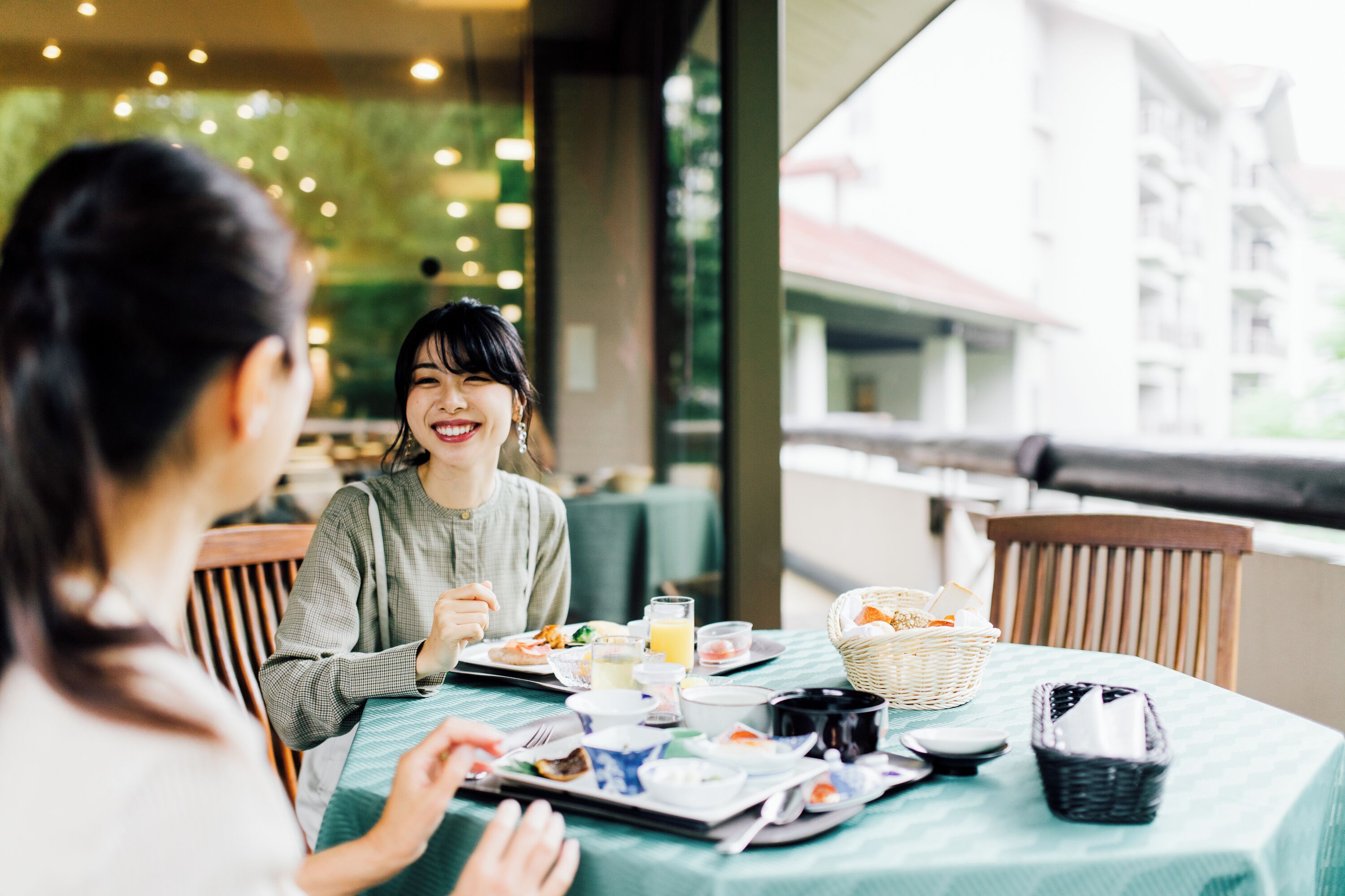 daily buffet breakfast (jpy 3356 per person)