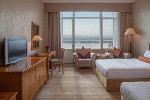 Minibar, in-room safe, desk, blackout drapes - Beijing Hotel (Beijing)