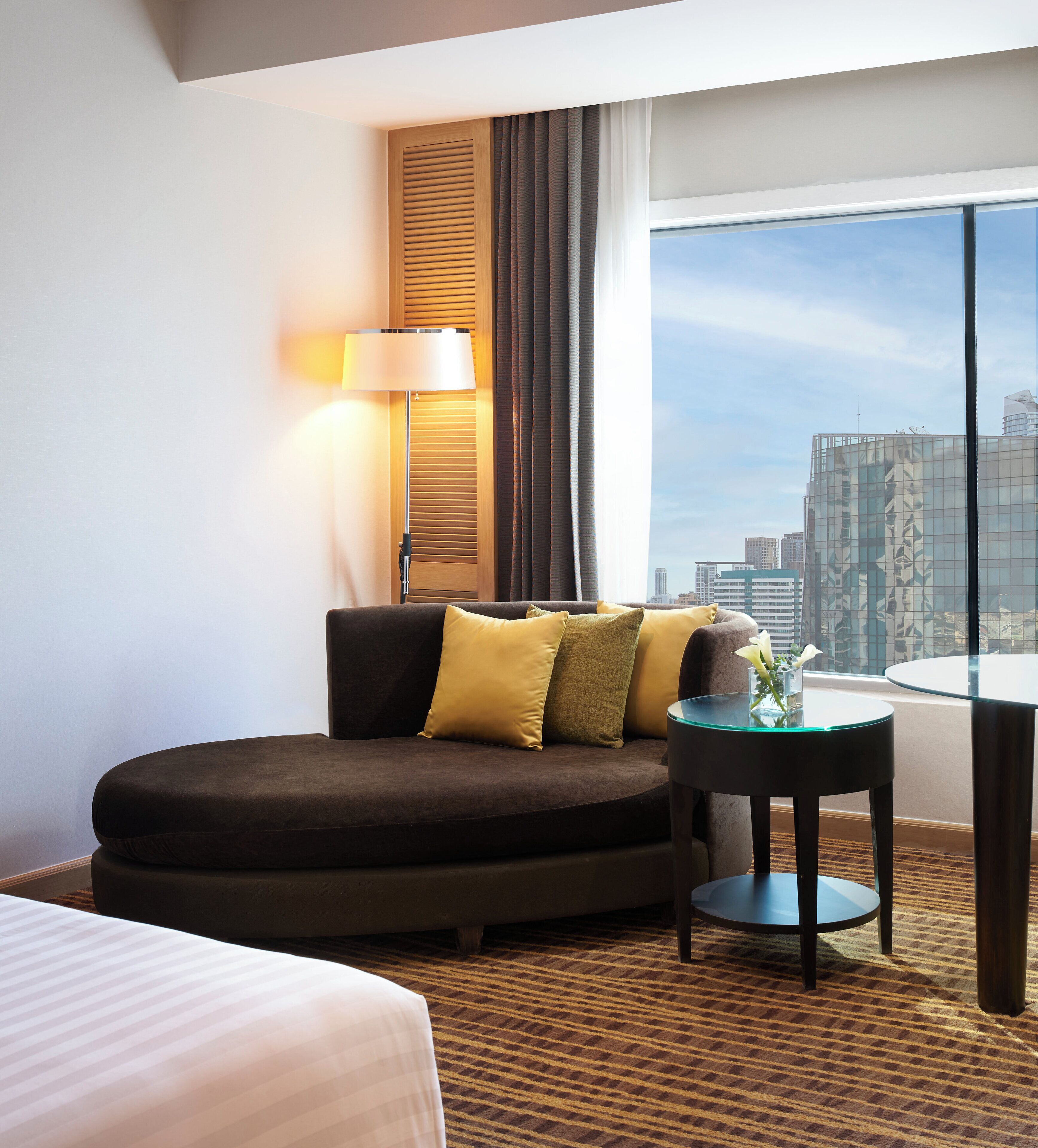 ผ้าปูที่นอนฝ้ายอียิปต์, เครื่องนอนระดับพรีเมียม, ตู้นิรภัยในห้องพัก