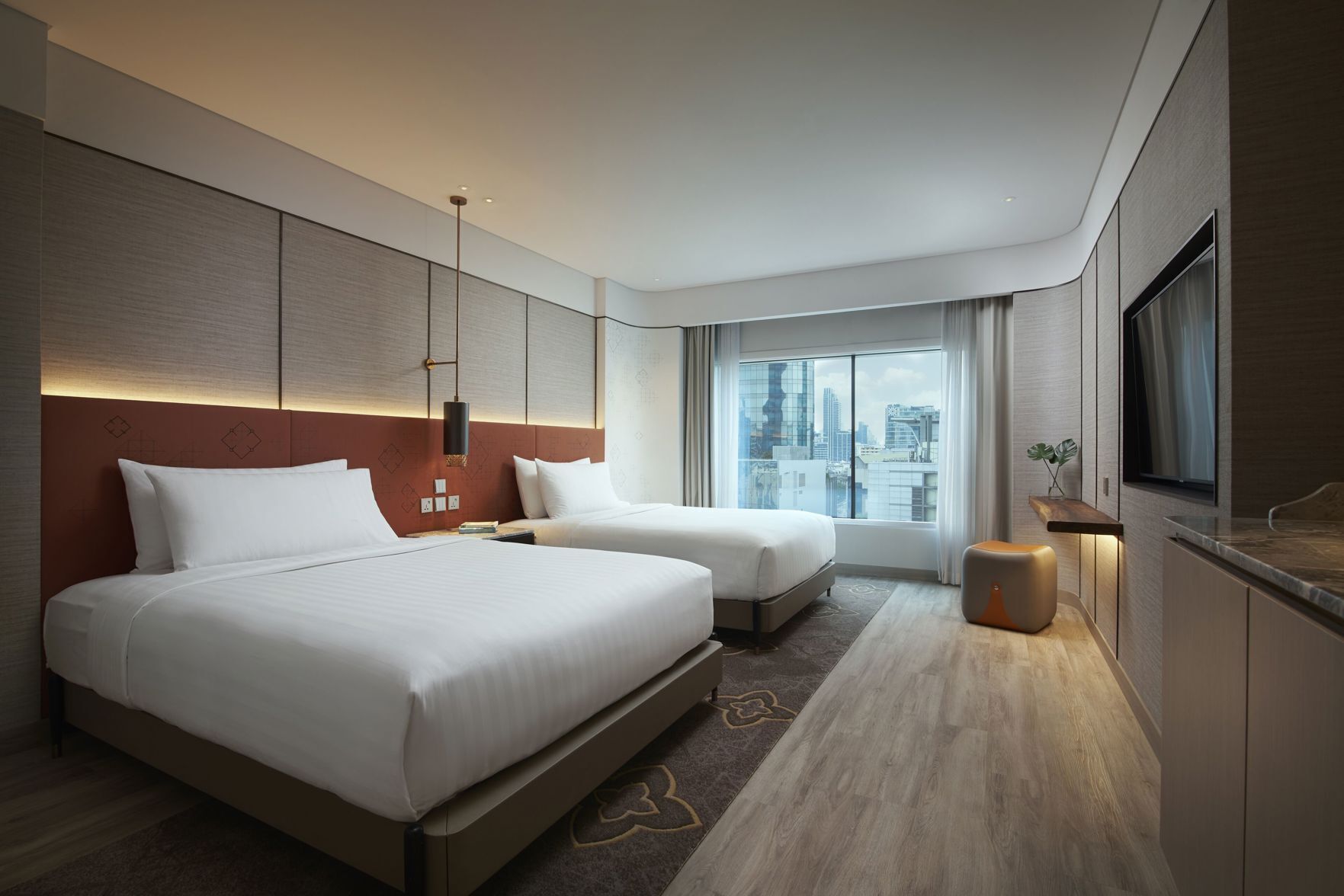 Egyptian cotton sheets, premium bedding, in-room safe, desk