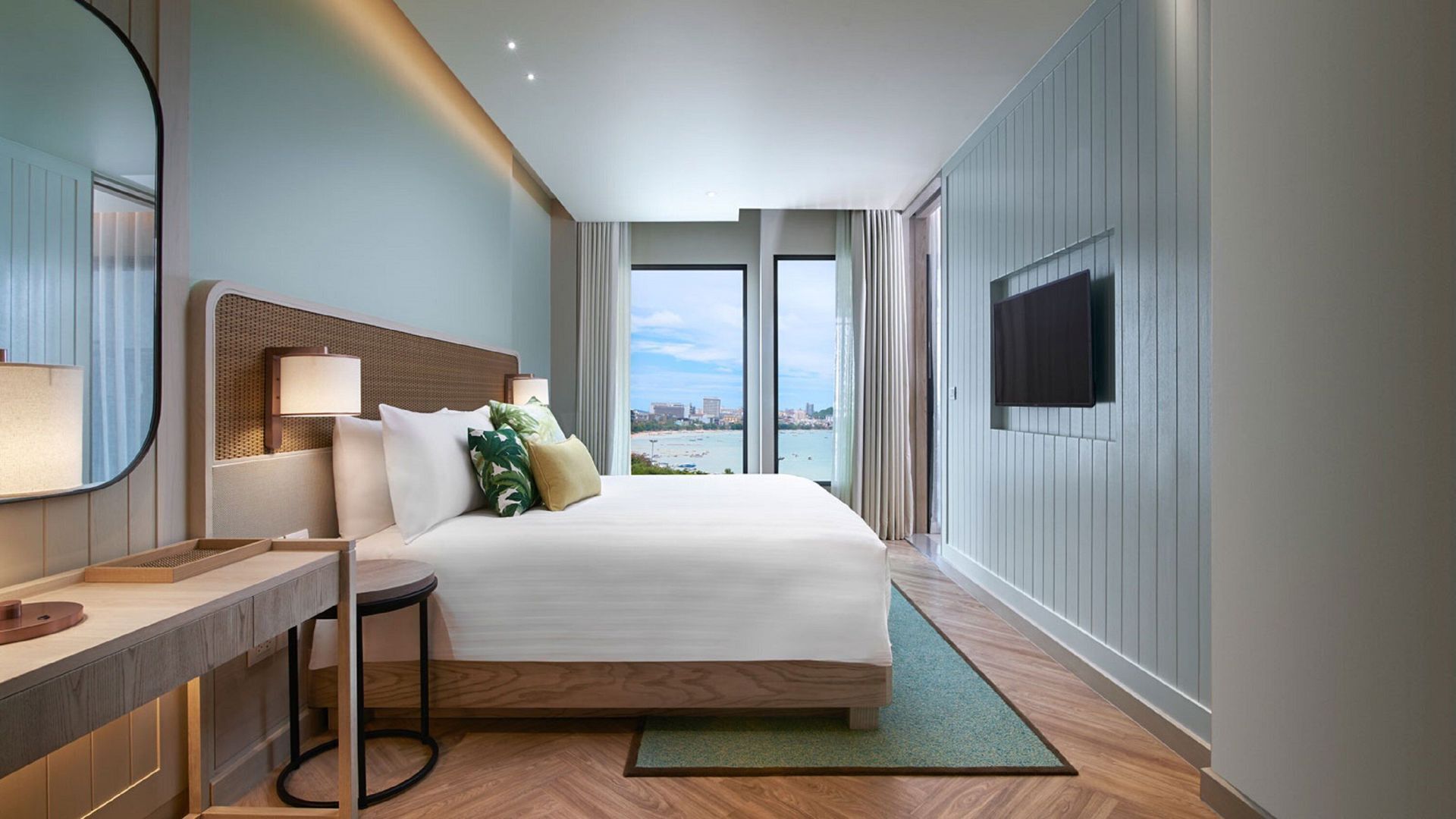 Hochwertige Bettwaren, Daunenbettdecken, Zimmersafe