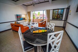 Family Suite, 2 Bedrooms | Minibar, desk, bed sheets