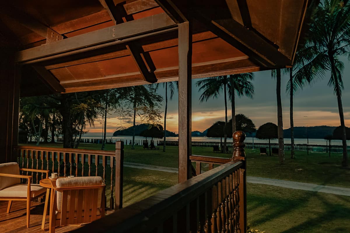 Island View Room | Terrace/patio