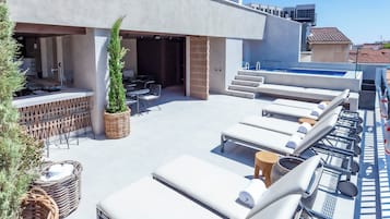 Seasonal outdoor pool, sun loungers