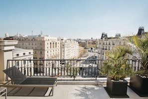 Terrace/patio - Hotel Villa Real, a member of Preferred Hotels & Resorts (Madrid)