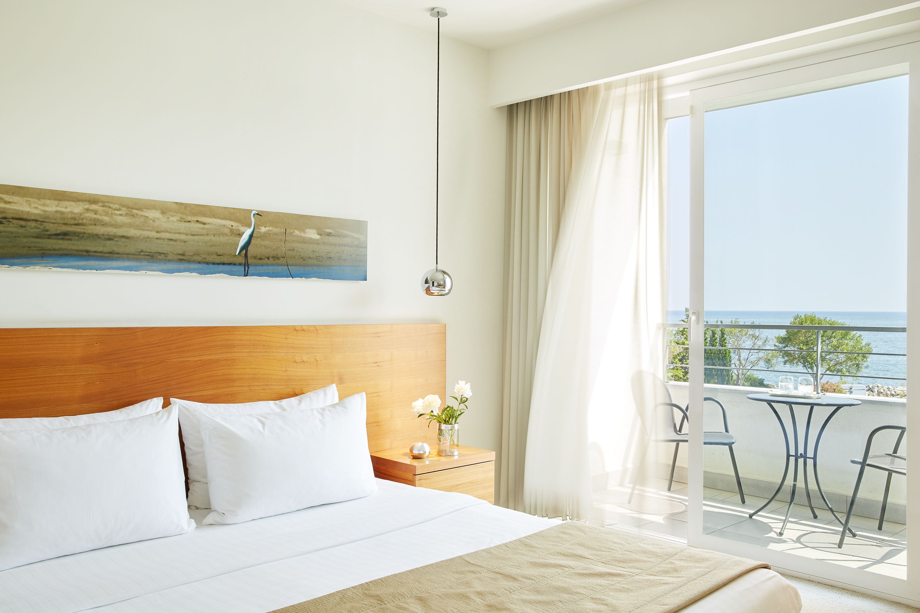junior double or twin room, sea view | 1 bedroom, minibar, in-room safe, desk